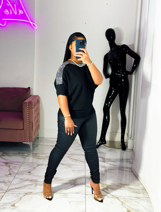 Black glams top