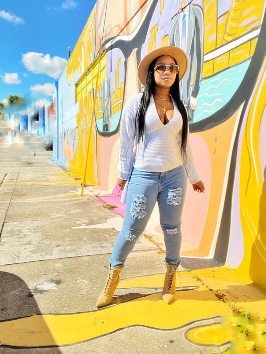 Lavish white sweater top