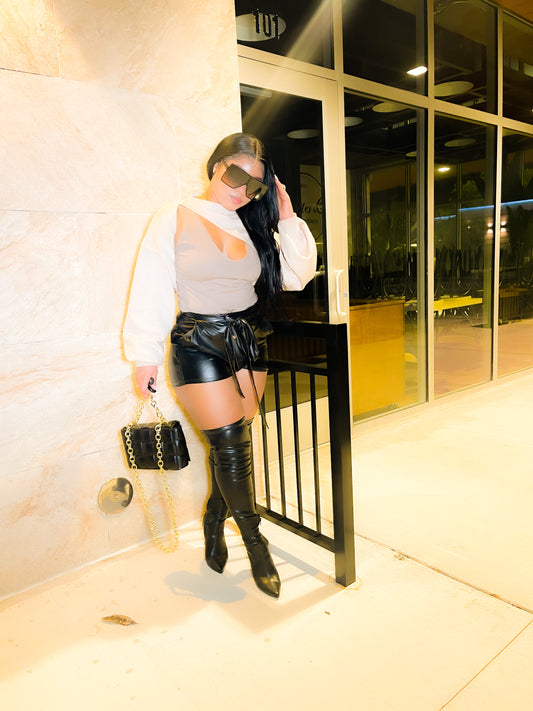 Nude slice 2piece top